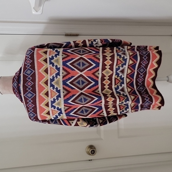 Forever 21, Size M, Aztec, Southwestern Open Cardigan, Excellent Condition - Picture 3 of 10